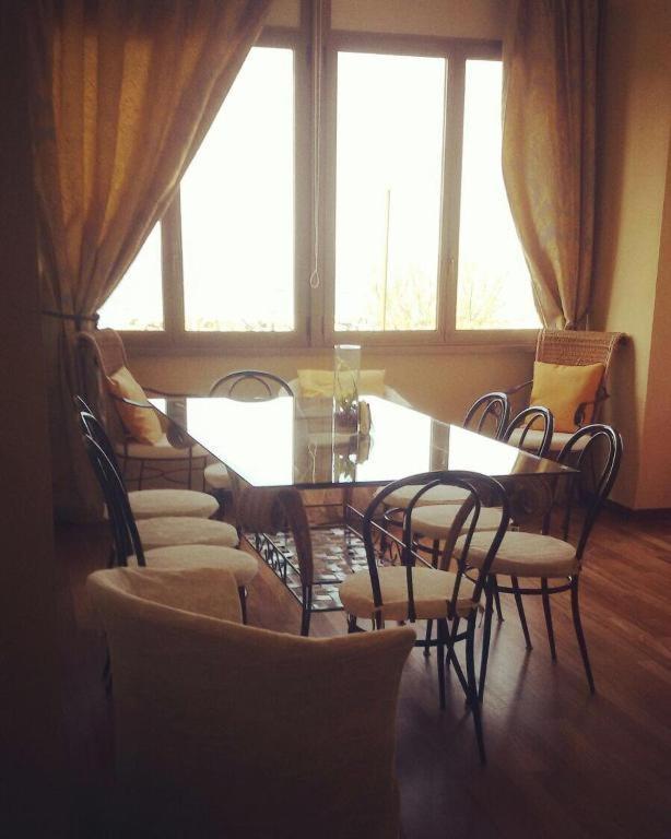 Hotel Bristol Πέζαρο Εξωτερικό φωτογραφία